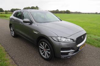 Jaguar F-Pace 2.0D 180pk Automaat Portofolio 4 AWD Panoramadak  [ splinter nieuwe Motor bij 137.000 km SUV picture 2
