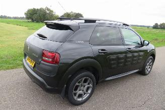 uszkodzony samochody osobowe Citroën C4 cactus 1.2 Pure Tech Shine 11-2015  166.000km Nap Camera Airco 2015/11