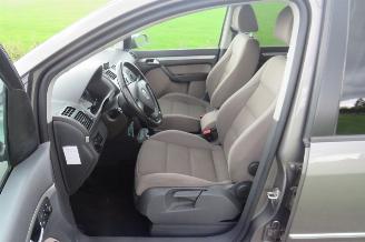 Volkswagen Touran 14 TSi 170pk Automaat   Highline Busines 226.000km [ splinter nieuwe Distrubitie picture 26