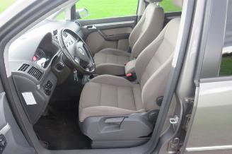 Volkswagen Touran 14 TSi 170pk Automaat   Highline Busines 226.000km [ splinter nieuwe Distrubitie picture 4