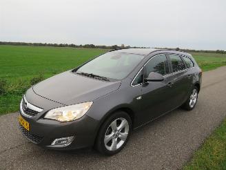 Unfallwagen Opel Astra SPORTS TOURER 1.4 Turbo Edition  120pk Navigatie [ schadevrij  2011 2011/8