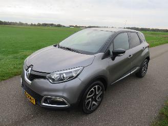 damaged passenger cars Renault Captur 0.9 TCe 90pk Dynamique 57.000km nap Camera Navigatie [Splinter nieuw  2016 2016/4