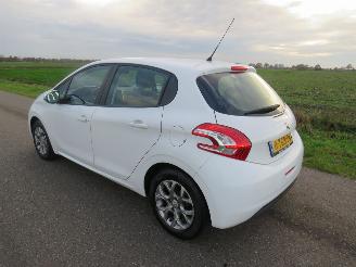 Peugeot 208 1.2 VTI 5drs Active Airco Navie   2013  Active Style picture 2