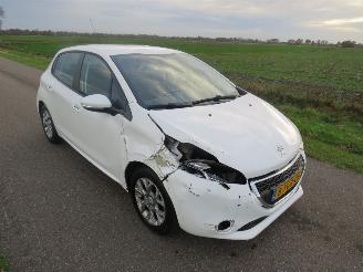 Peugeot 208 1.2 VTI 5drs Active Airco Navie   2013  Active Style picture 10