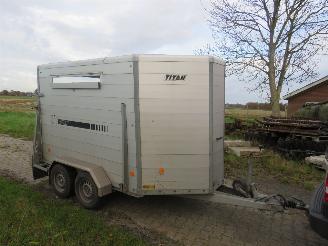 -  Titan Jelsum  2016  Veewagen  lichte achterschade picture 2