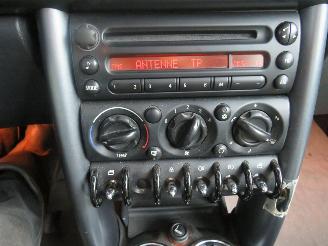 Mini Mini COOPER 1.6 116pk Airco  2005  [ schadevrij top staat  schuifdak picture 25