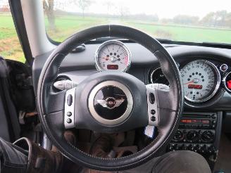Mini Mini COOPER 1.6 116pk Airco  2005  [ schadevrij top staat  schuifdak picture 17