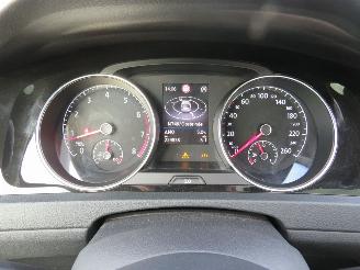 Volkswagen Golf 1.4 TSi  140pk Automaat  Highline Camera Navigatie Leer  Schuifkanteldak picture 29