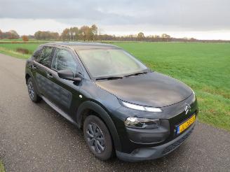 krockskadad bil motor Citroën C4 cactus 1.2 Pure Cactus 1.2 pure tech live 2016  Airco  parkeerschade bumper  achter 2016/5