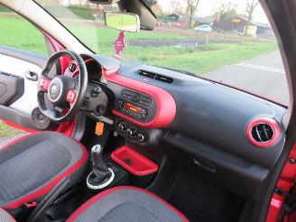Renault Twingo 1.0  71pk  SCe 5Drs Dynamique 2015 Airco topstaat picture 3