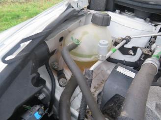 Renault Clio 0.9 TCe Zen 2019  Navigatie Airco   [ parkeerschade Bumper picture 19