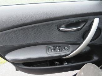 BMW 1-serie 116 2.0 122pk 5drs Business Line 2011  Airco Navigatie   216.000km topstaat picture 19