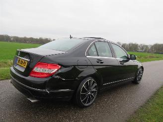 Schadeauto Mercedes C-klasse 280 3.0 6 Cilinder  231pk  Automaat 173.000km navigatie  [ nieuwstaat 2007/9