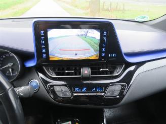 Toyota CH-R 1.8 Automaat  Hybride /Benzine Elektriciteit Bi Tone  Euro 6  2017 Topstaat picture 7