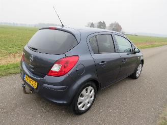 skadebil auto Opel Corsa 1.2 16v  180.000km nap  111 Edition Airco 2010 2010/11