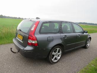 damaged passenger cars Volvo V-50 1.6 D 109pk Momentum airco nieuw Distributie riem 2005 schadevrij 2005/11