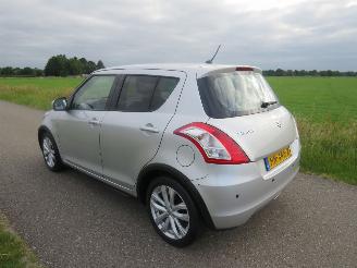uszkodzony samochody osobowe Suzuki Swift 1.2 94pk  Automaat 5Drs 68.000km Nap Airco Exclusief  2015-12 2015/12