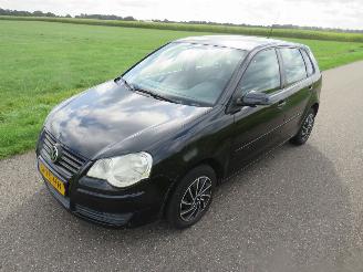 skadebil auto Volkswagen Polo 1.2 Optive 5drs Airco  2007  Parkeerschade 2007/9