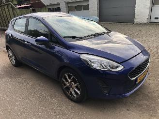 uszkodzony samochody osobowe Ford Fiesta Fiesta 1.1 Trend 2017/10