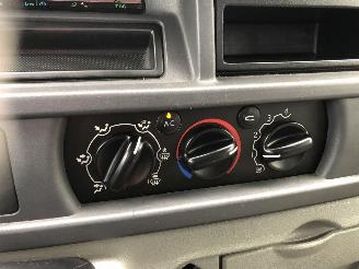 Renault Master Master T35 2.5 dCi oprijwagen picture 9