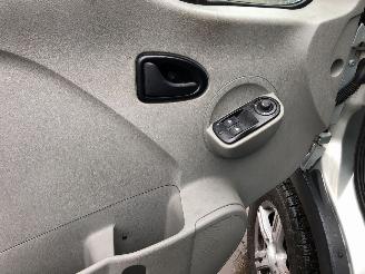 Renault Master Master T35 2.5 dCi oprijwagen picture 13