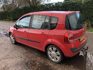 damaged passenger cars Renault Grand-modus Grand Modus 1.6-16V Dynamique 2010/6