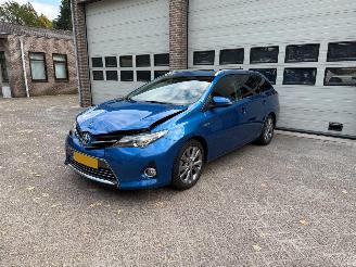 Unfallwagen Toyota Auris Touring Sports 1.8 Hybrid Executive Navi Clima Cruise NAP ! 2013/8