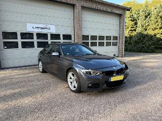 krockskadad bil auto BMW 3-serie 330e M-Sport Automaat Cruise Navi Clima NAP ! 2016/10