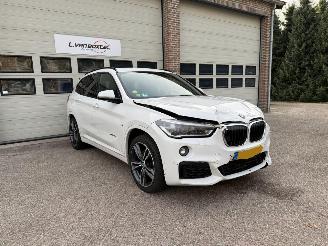 skadebil auto BMW X1 xDrive20d High Executive Automaat Cruise Navi 2017/2