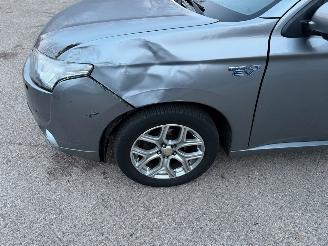 Mitsubishi Outlander 2.0 PHEV Instyle Schuifdak Leder Navi Clima NAP ! picture 22