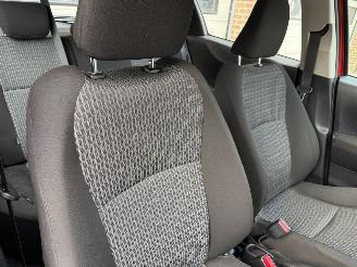 Toyota Yaris 1.3 VVT-i Aspiration Automaat Navi 40213 Km NAP ! picture 8