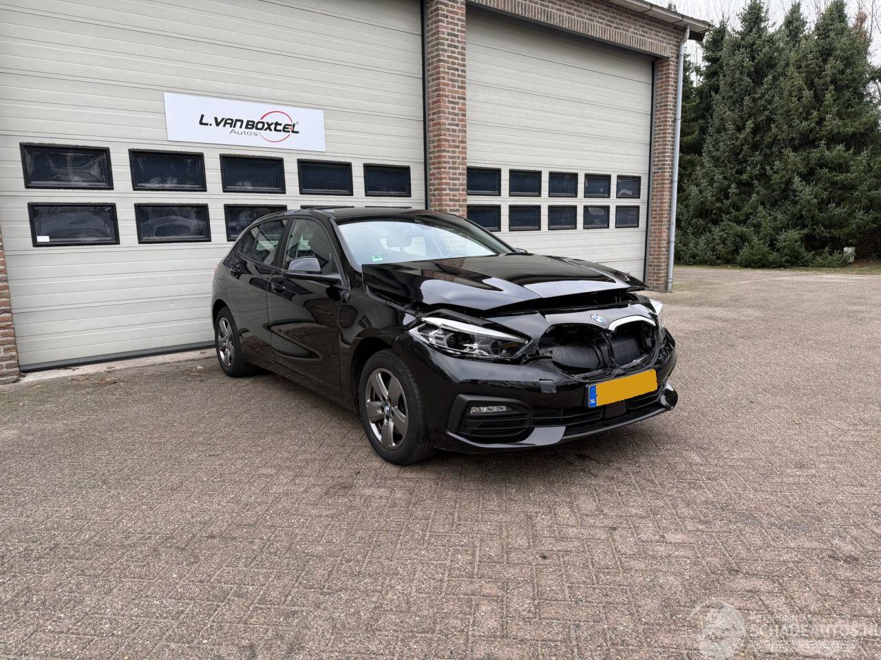 BMW 1-serie 118i Automaat Virtual Clima Navi 52850 Km NAP !