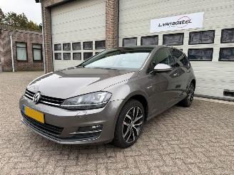 krockskadad bil auto Volkswagen Golf 1.4 TSI Highline Automaat Pano Navi Clima Cruise 2014/3