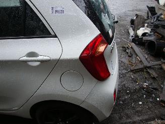 Kia Picanto  picture 3