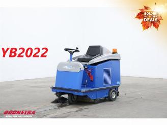   95 BJ 2022 33Hrs! Kehrmaschine / Veegmachine picture 1