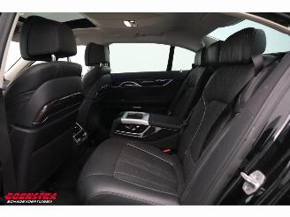 BMW 7-serie 740e iPerformance Massage HUD Memory LRHZ ACC Camera 134.474 km! picture 18