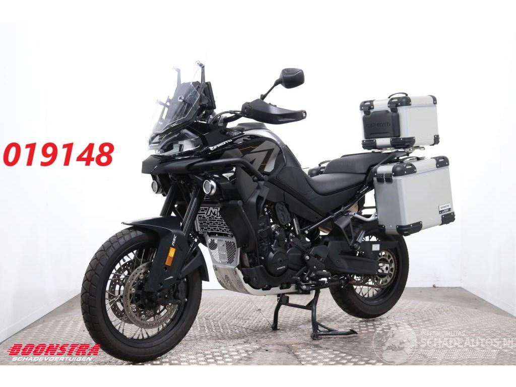 CFMoto  800 MT Explorer LED Navi Cruise SHZ Heizgriffe 6.262 km!