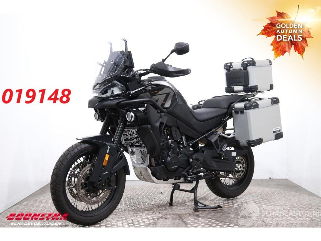 CFMoto  800 MT Explorer LED Navi Cruise SHZ Heizgriffe 6.262 km!