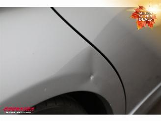 BMW 3-serie 320i Aut. Business Line Navi Clima Cruise PDC picture 11