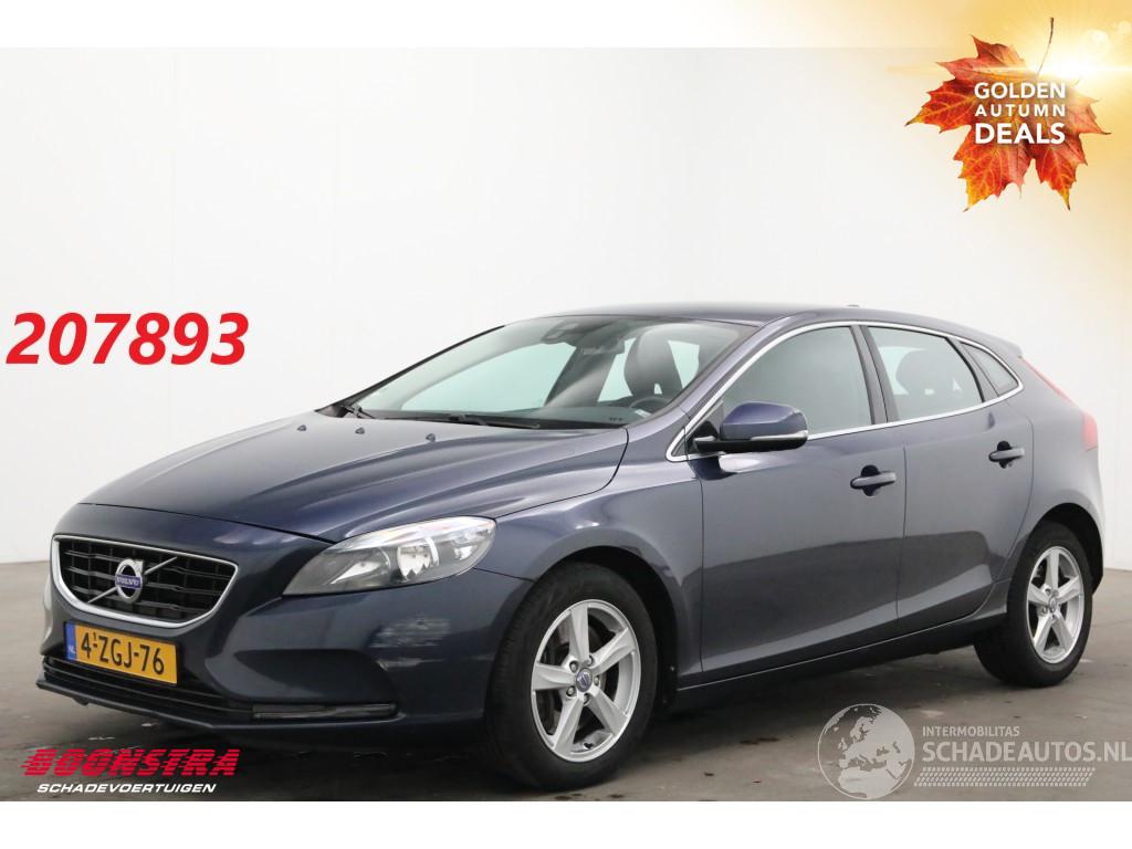 Volvo V-40 2.0 D4 Momentum Business Navi Clima Cruise PDC