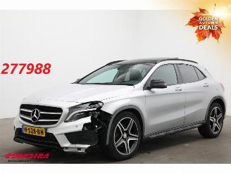krockskadad bil auto Mercedes GLA 220d 4Matic Aut. AMG BiXenon Pano Navi Clima Cruise PDC 2016/6