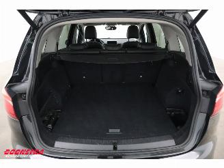 Coche accidentado BMW 2-serie Gran Tourer 220i Luxury LED Leder HUD Navi Clima Cruise SHZ 2016/5