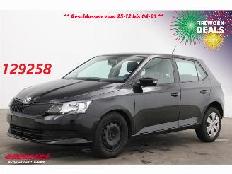 damaged passenger cars Skoda Fabia 1.0 Active Airco Bluetooth 52.434 km! 2018/6