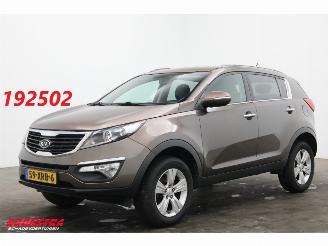 krockskadad bil auto Kia Sportage 1.6 GDI Plus Pack Clima Navi Cruise PDC 2013/4