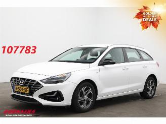 Coche accidentado Hyundai I-30 Wagon 1.0 T-GDi MHEV Comfort Smart Clima Navi Cruise Camera PDC 2022/1