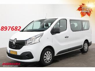 danneggiata veicoli commerciali Renault Trafic Passenger 1.6 dCi Expression Energy 9-Pers. Airco 2017/10