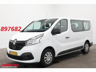 krockskadad bil bedrijf Renault Trafic Passenger 1.6 dCi Expression Energy 9-Pers. Airco 2017/10