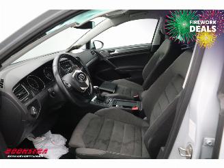 Volkswagen Golf Variant 1.6 TDI DSG Highline R-Line ACC SHZ Clima Navi Camera picture 16