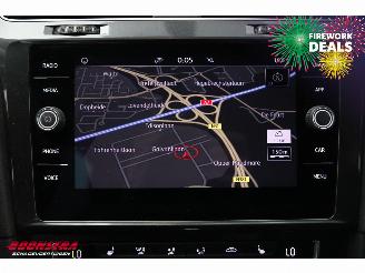 Volkswagen Golf Variant 1.6 TDI DSG Highline R-Line ACC SHZ Clima Navi Camera picture 24