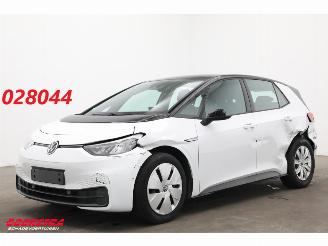 skadebil auto Volkswagen ID.3 Pro 58 kWh ACC 360° 24.067 km! 2023/2